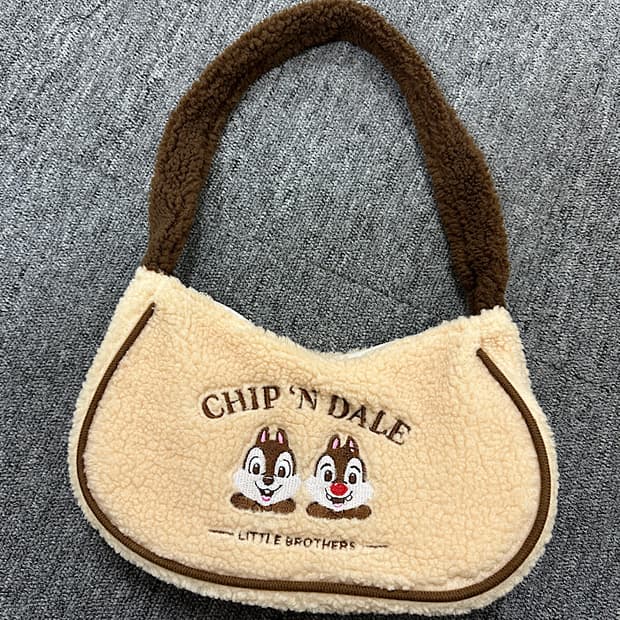 디즈니 칩앤데일 숄더백 