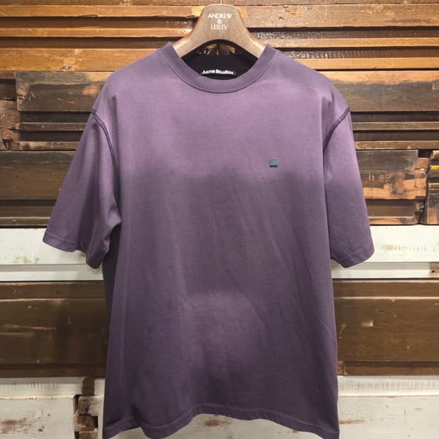 아크네 스튜디오 티셔츠