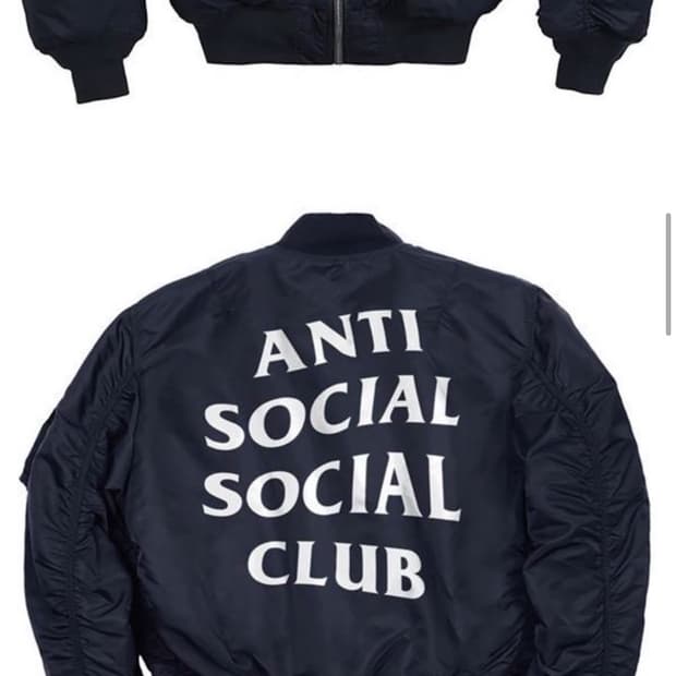 안티소셜소셜클럽 필유포미 M 구합니다!