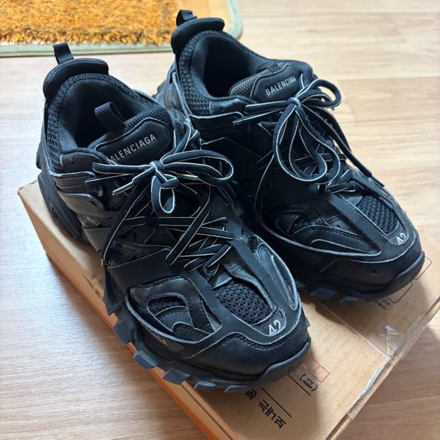 (정품,단품 42)발렌시아가 트랙슈즈 스니커즈 신발 블랙