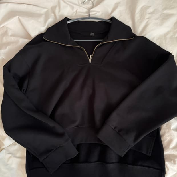 더일마 언발 반집업 맨투맨