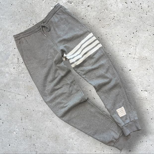 톰브라운 삼선 트레이닝 바지 팬츠 회색 그레이 D771