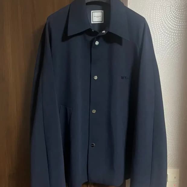 (52) 23ss 우영미 네이비 레글런 코치 자켓