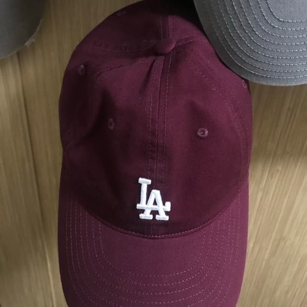 Mlb 볼캡 와인