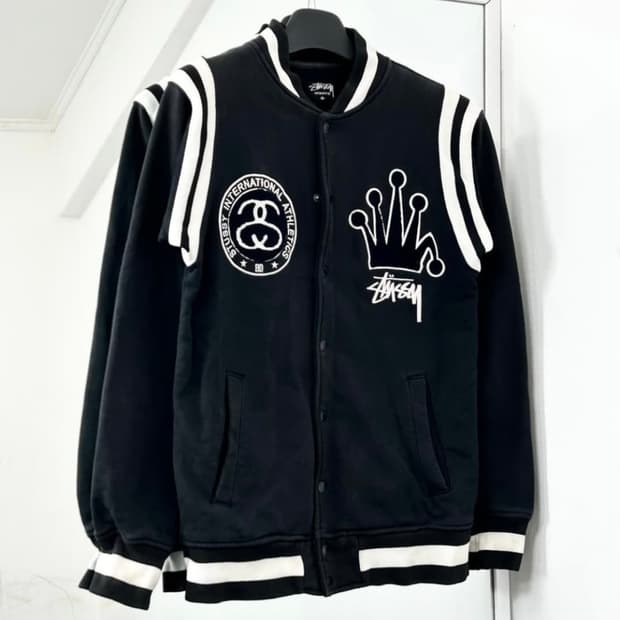 Stussy 크라운 더블링크 바시티 자켓