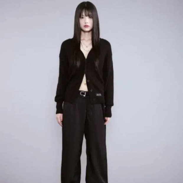 새상품)) 애즈온 리닝 새틴 트라우저 팬츠 스트라이프 슬랙스 블랙