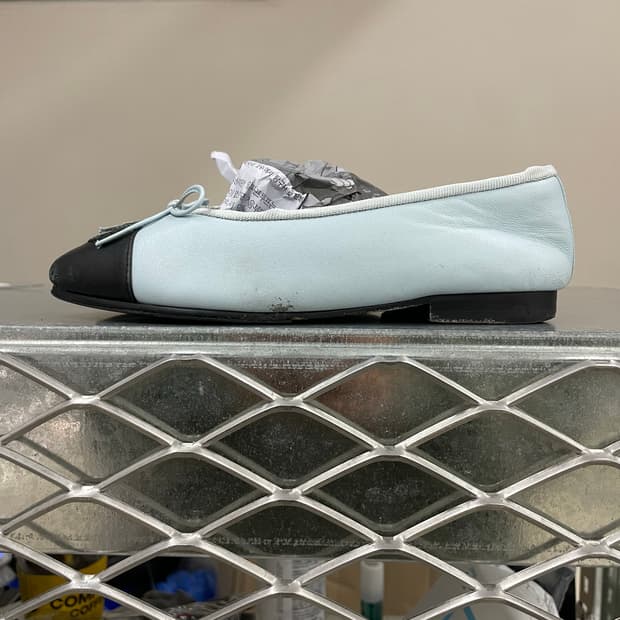 샤넬 투톤 발레 플랫 슈즈 36.5 (gr-4157)