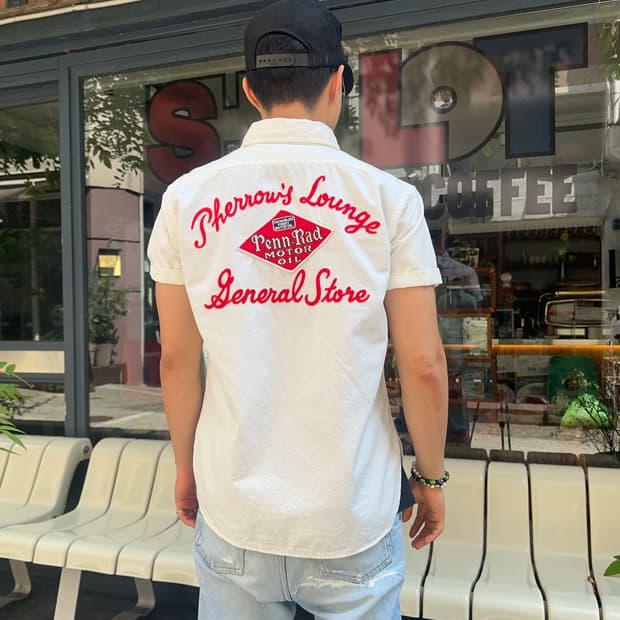 Pherrow’s Lounge patch short shirt
