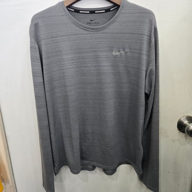L,100 )) NIKE 나이키 러닝 드라이핏 긴팔티셔츠!~