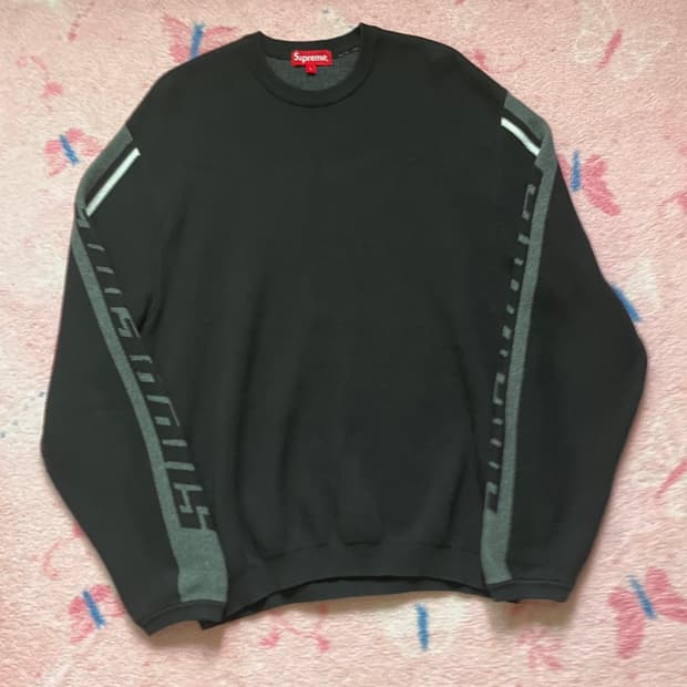 Sleeve stripe sweater black