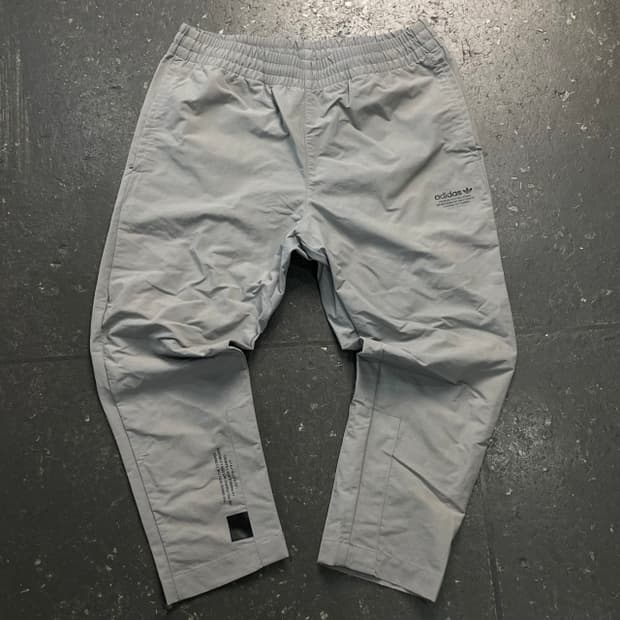 105 아디다스 NMD 런닝 나일론 팬츠