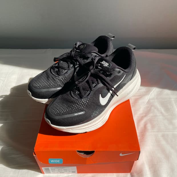 나이키 보메로18 와이드 275