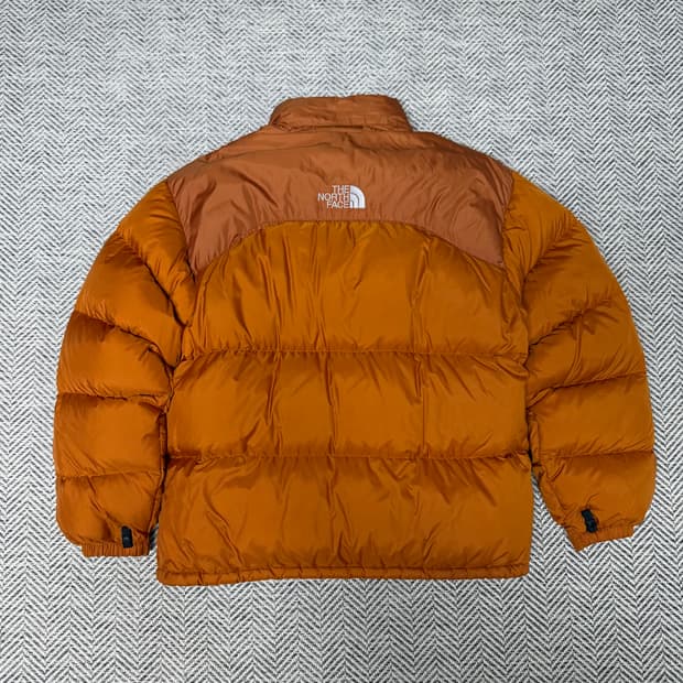 [105] 노스페이스 센터로고 무광 오렌지 700 눕시 패딩