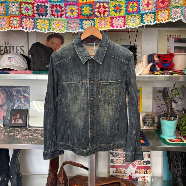 리바이스 엔지니어드 워시드 데님 자켓