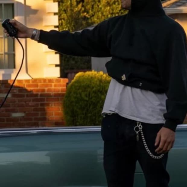 빈티지 러셀 애슬래틱 블랙 후드