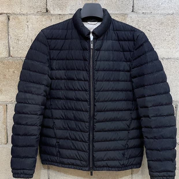 아르마니 경량 패딩