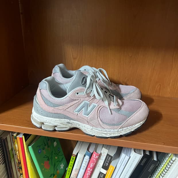 뉴발란스 2002 R 270