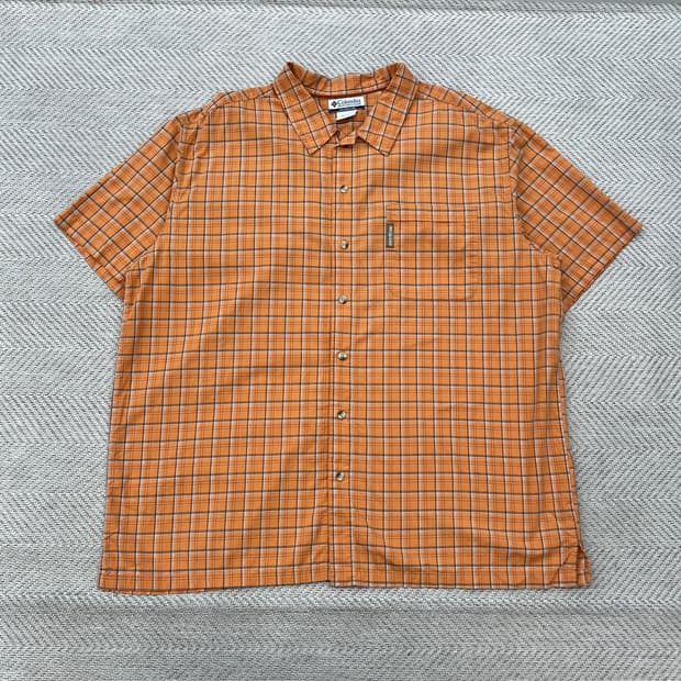 컬럼비아 체크 하프셔츠 r3972