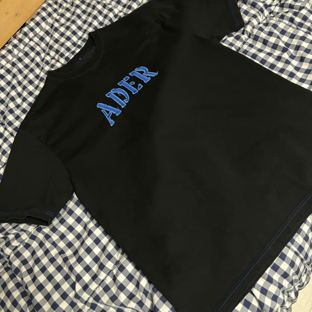아더에러 반팔 a2