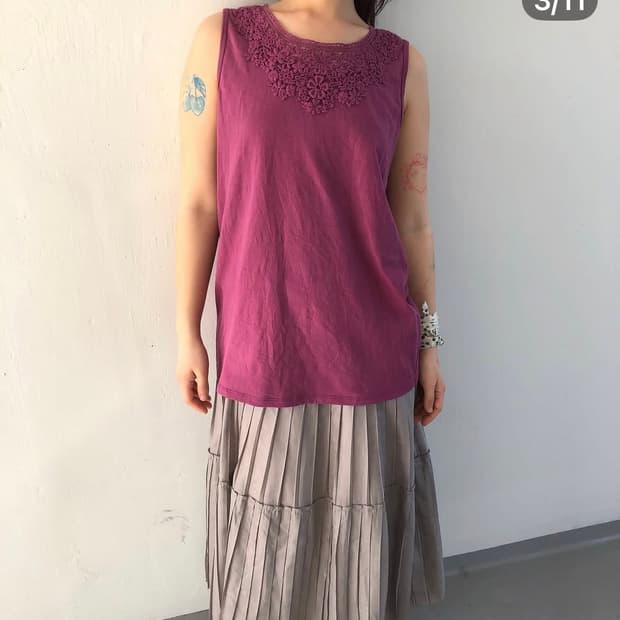 구해요 ! ! 차일드매거진 sleeveless top