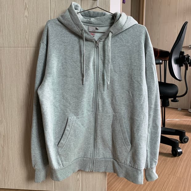 스파오 후드집업