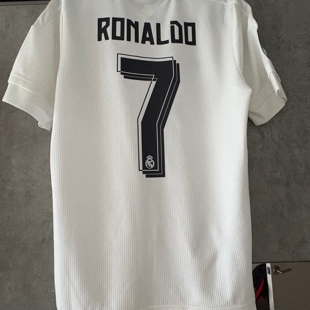 15-16 Real madrid 홈 호날두 유니폼