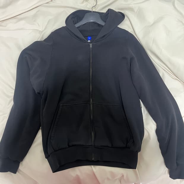 yeezy 후드집업 블랙 m