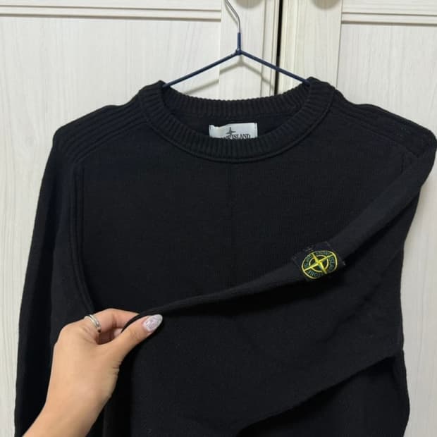 스톤아일랜드 주니어 로고패치 울 니트 블랙 (14Y)