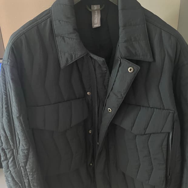 언어펙티드 퀼팅 자켓 네이비