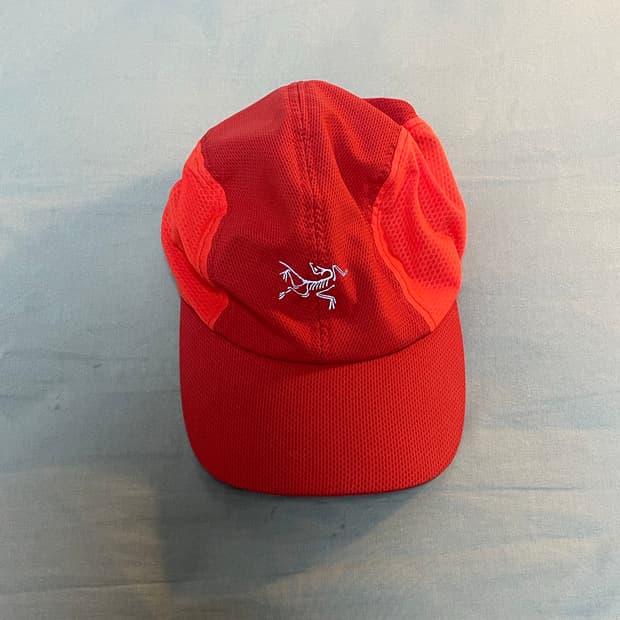 Arc'teryx Accelero Cap red