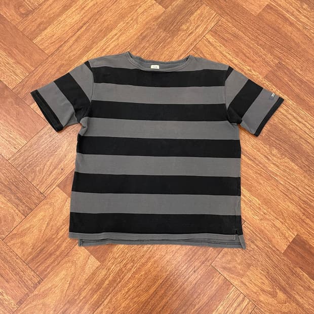 어나더오피스 스트라이프 반팔