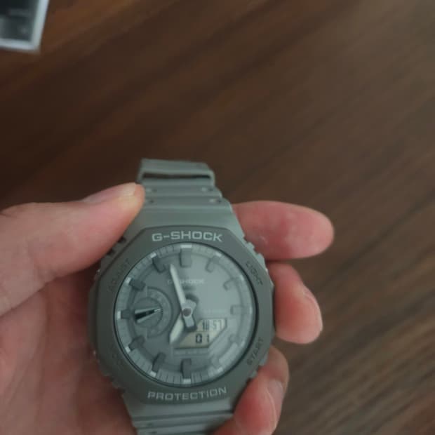 지샥 G-SHOCK GA-2110ET-8ADR 시계
