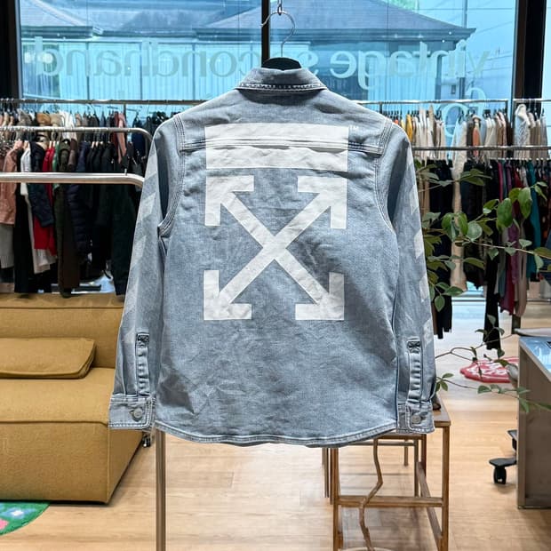 오프화이트 키즈 데님 로고 러버 애로우 셔츠