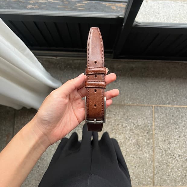 leather belt in Italy 