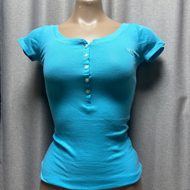 빅토리아시크릿st Aqua Blue Ribbed Henley Tee