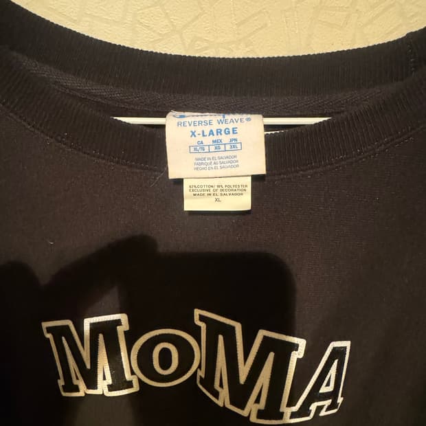 MoMA 로고 크루넥 XL