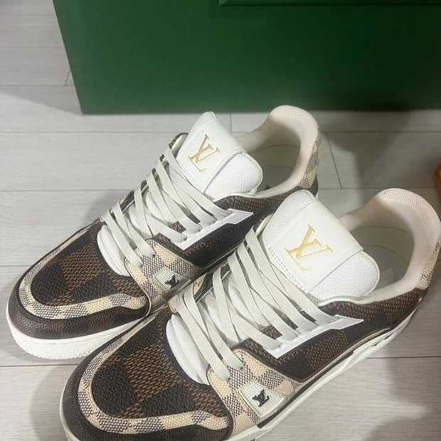 루이비통 LV 트레이너 스니커즈
