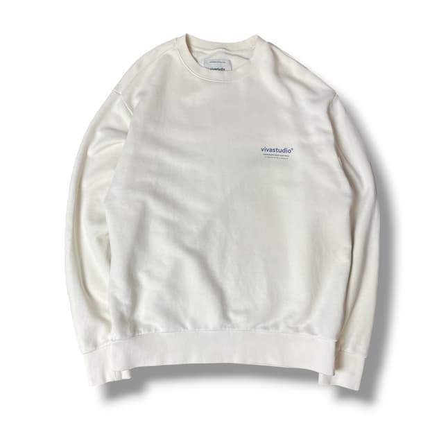 비바스튜디오 미니로고 아이보리 맨투맨 M