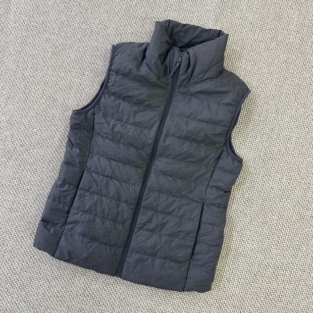 S 유니클로 경량 다운 집업 패딩조끼 0403D