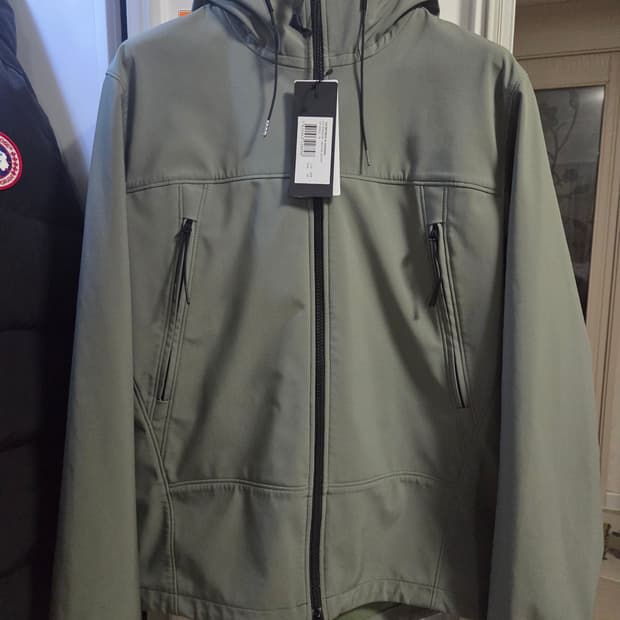 C.P컴퍼니 고글 후드 소프트쉘 바람막이 (50)