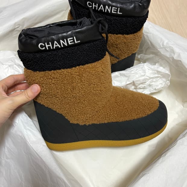 샤넬 시어링 부츠(새상품)