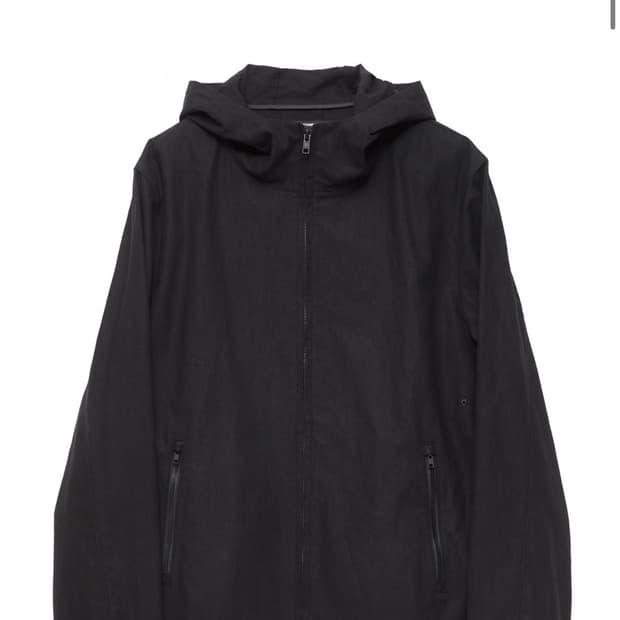 해칭룸 Vented Windbreaker Black