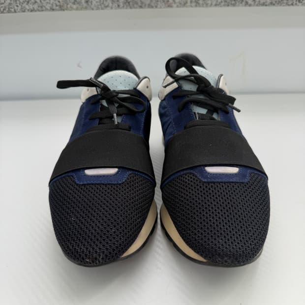 정품) 발렌시아가 레이스러너 스니커즈 39