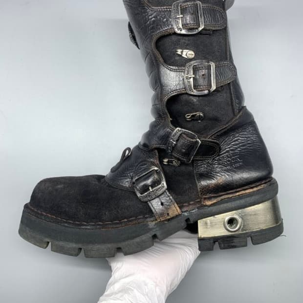 뉴락 워커 (양홍원 착용)