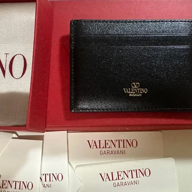 [새상품] 발렌티노 카드 지갑 풀박스 P0AD3MIM