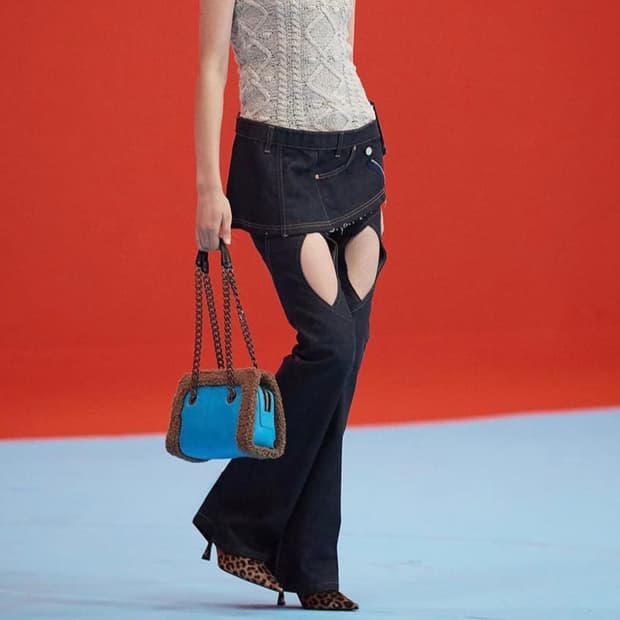 앤더슨벨 Cara Curve Layered Denim Jean