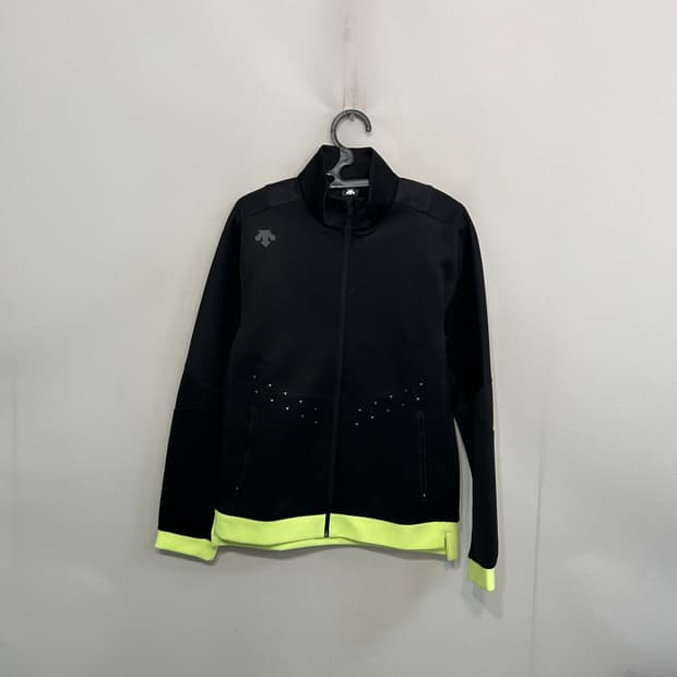 데상트 남성 집업 100