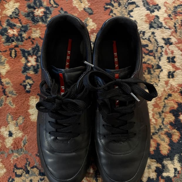 프라다 블랙 레더 슈즈