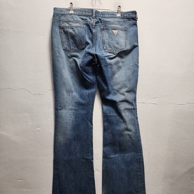 게스 90s 청바지 부츠컷 