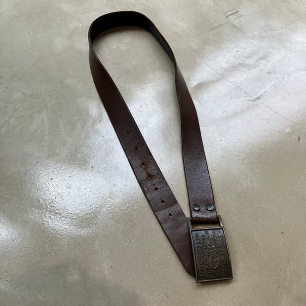 Levi's 투호스 플레이트 레더 벨트
